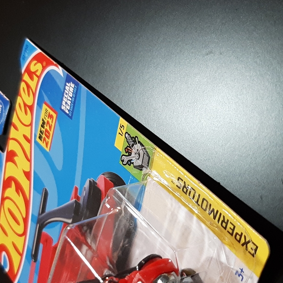 Hot Wheels Wagon Red 2023 Experimotors Collection Draggin' Wagon NEW - Picture 9 of 14